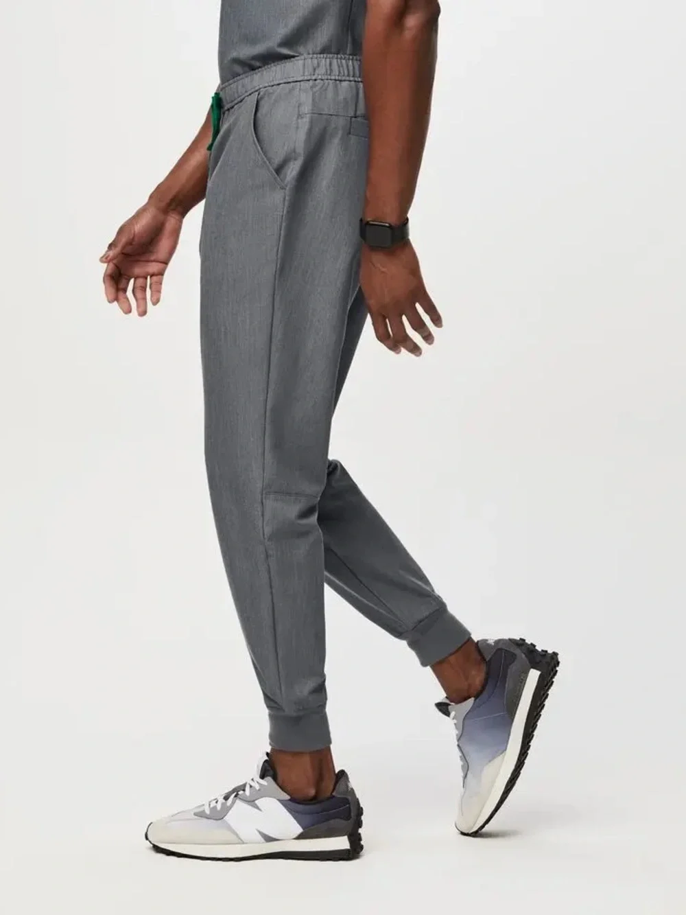 FIGS Men’s FIONx Tansen Jogger Scrub Pants Graphite S/M